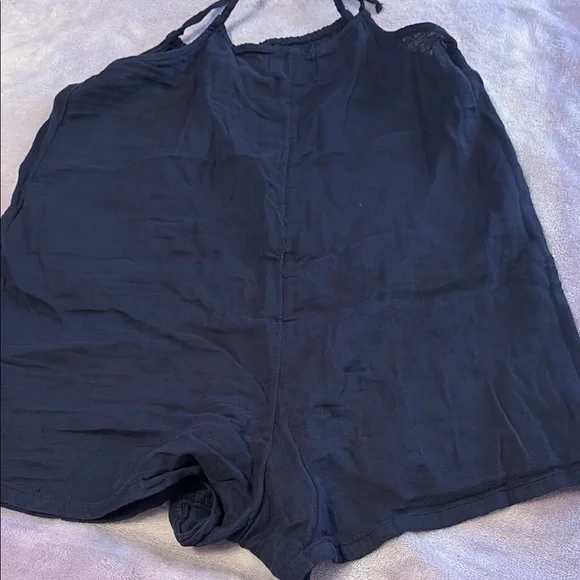 Old Navy Dark Blue Tie-Strap Romper - Picture 4 of 6